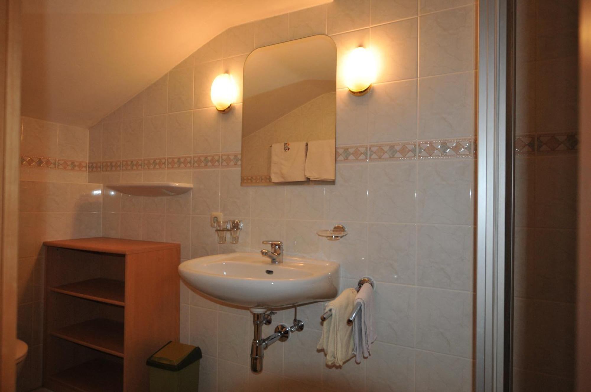Fruehstueckspension & Appartements Eugenie Κίτσμπουελ Εξωτερικό φωτογραφία